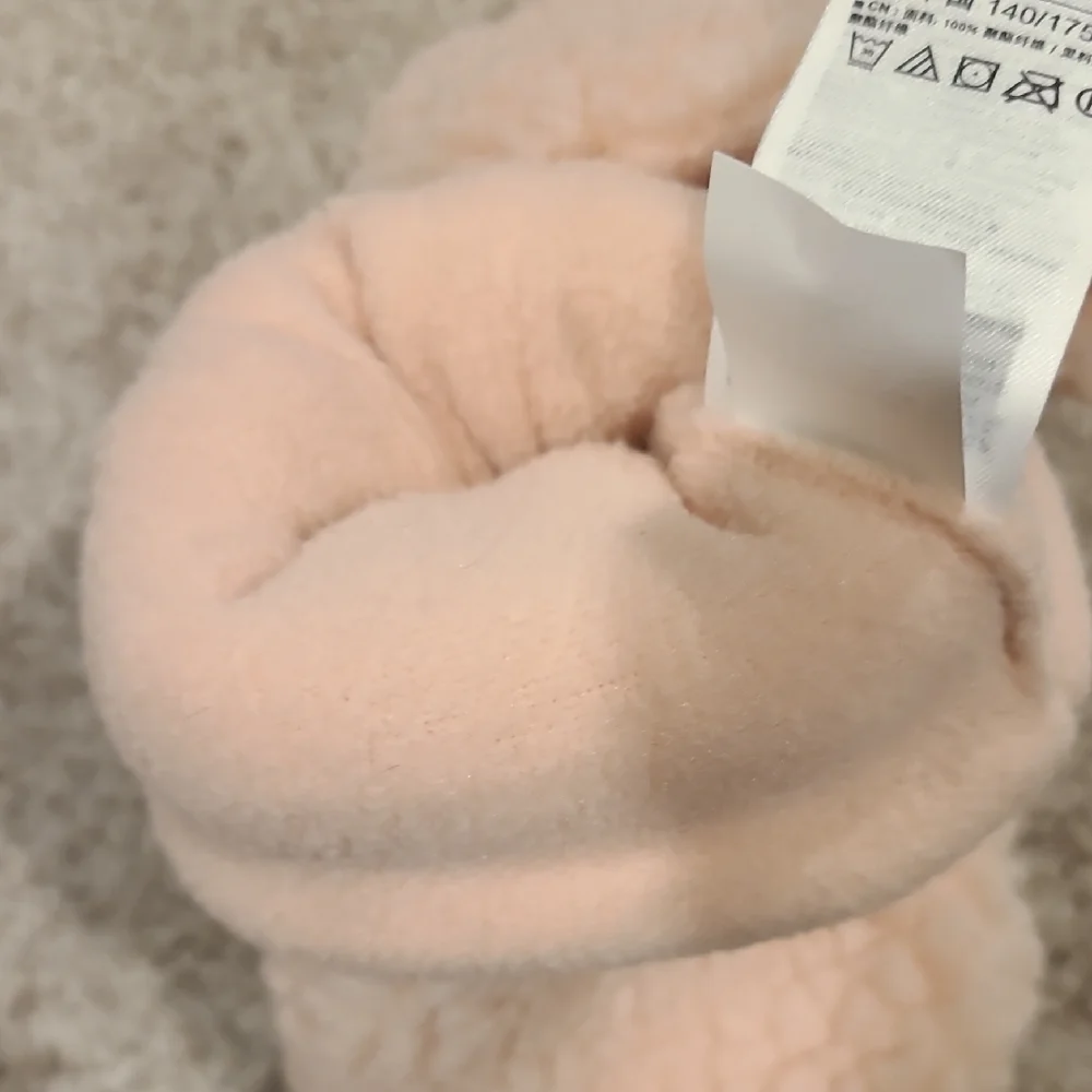 GAP Kids Fluffy Blush Mittens